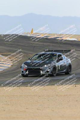 media/Jan-26-2025-SCCA SD (Sun) [[bcf61ed115]]/4-Women Novice/Session 1 (Lead-Follow)/